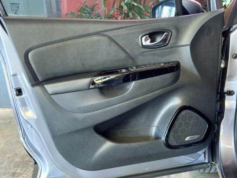 RENAULT Captur 1.3 16V 4P FLEX TCE ICONIC TURBO X-TRONIC AUTOM�TICO CVT, Foto 20