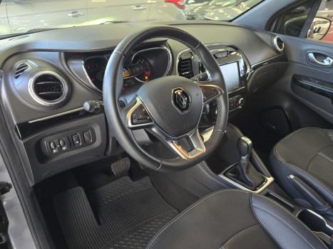 RENAULT Captur 1.3 16V 4P FLEX TCE ICONIC TURBO X-TRONIC AUTOM�TICO CVT, Foto 13