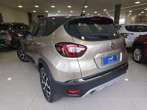 RENAULT Captur 1.3 16V 4P FLEX TCE INTENSE TURBO X-TRONIC AUTOM�TICO CVT, Foto 4