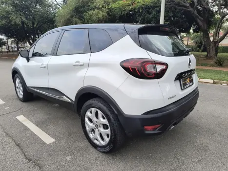 RENAULT Captur 1.6 16V 4P FLEX SCE LIFE X-TRONIC CVT, Foto 9 RENAULT Captur 1.6 16V 4P FLEX SCE LIFE X-TRONIC CVT, Foto 9