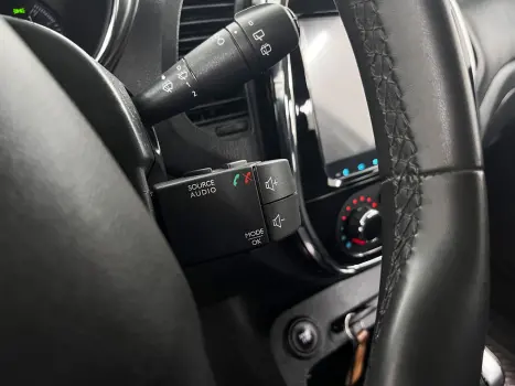 RENAULT Captur 1.6 16V 4P FLEX SCE LIFE X-TRONIC CVT, Foto 12