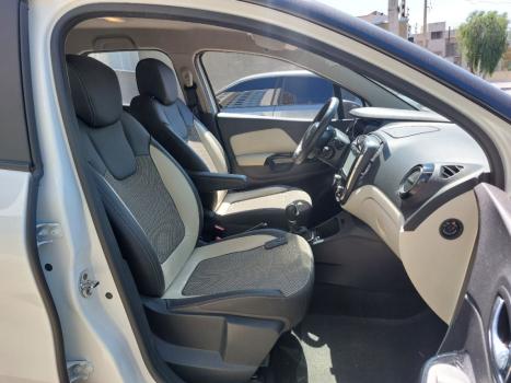 RENAULT Captur 1.6 16V 4P FLEX SCE INTENSE X-TRONIC CVT, Foto 12