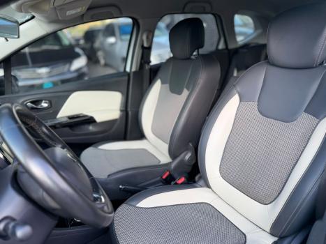 RENAULT Captur 1.6 16V 4P FLEX SCE INTENSE X-TRONIC CVT, Foto 8