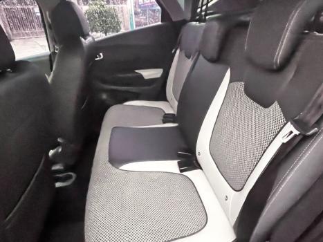 RENAULT Captur 1.6 16V 4P FLEX SCE INTENSE X-TRONIC CVT, Foto 8