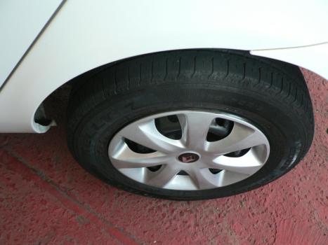 RENAULT Clio Hatch 1.0 16V 4P FLEX EXPRESSION, Foto 11 RENAULT Clio Hatch 1.0 16V 4P FLEX EXPRESSION, Foto 11