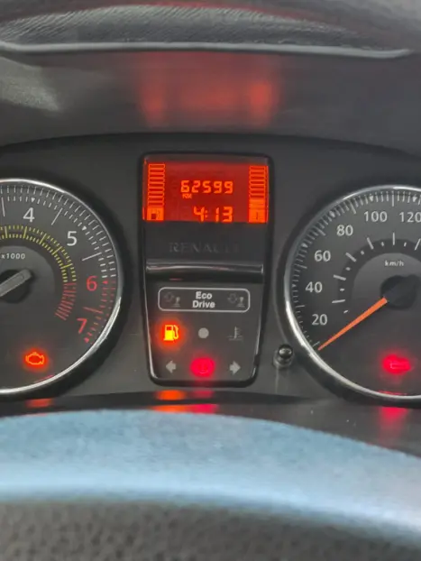 RENAULT Clio Hatch 1.0 16V 4P FLEX EXPRESSION, Foto 8