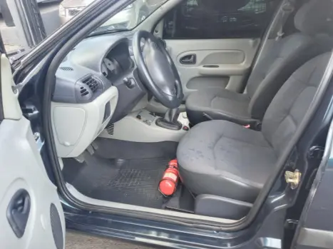 RENAULT Clio Sedan 1.0 16V 4P AUTHENTIQUE, Foto 18