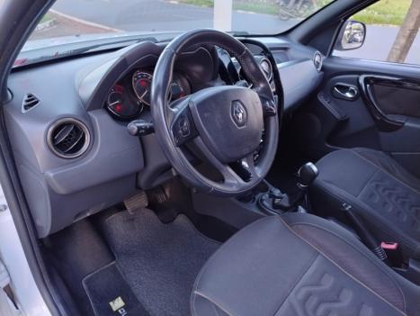 RENAULT Duster 1.6 16V 4P FLEX DYNAMIQUE AUTOMÁTICO CVT, Foto 10 RENAULT Duster 1.6 16V 4P FLEX DYNAMIQUE AUTOMÁTICO CVT, Foto 10