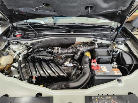 RENAULT Duster 1.6 16V 4P FLEX SCE AUTHENTIQUE X-TRONIC AUTOM�TICO, Foto 16