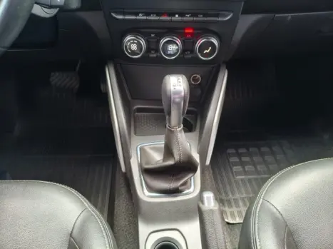RENAULT Duster 1.6 16V 4P FLEX SCE ICONIC X-TRONIC AUTOM�TICO, Foto 12