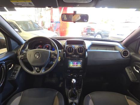 RENAULT Duster 2.0 16V 4P FLEX DAKAR 4X4, Foto 7 RENAULT Duster 2.0 16V 4P FLEX DAKAR 4X4, Foto 7