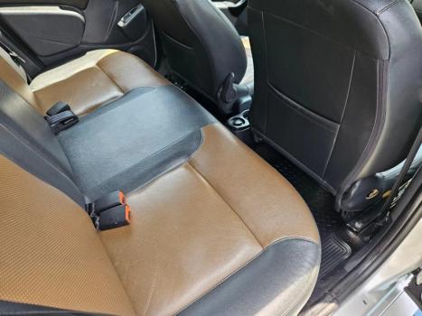 RENAULT Duster 2.0 16V 4P FLEX DYNAMIQUE AUTOM�TICO, Foto 4