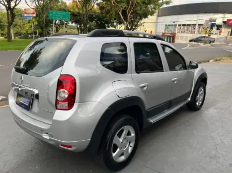 RENAULT Duster 2.0 16V 4P FLEX DYNAMIQUE AUTOM�TICO, Foto 4