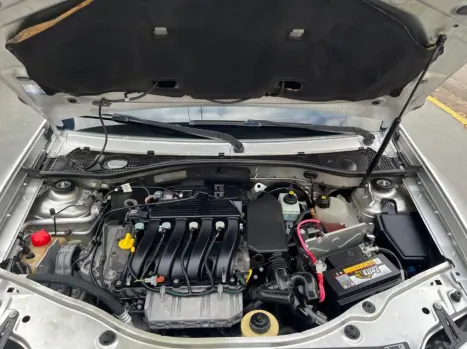 RENAULT Duster 2.0 16V 4P FLEX DYNAMIQUE AUTOM�TICO, Foto 11