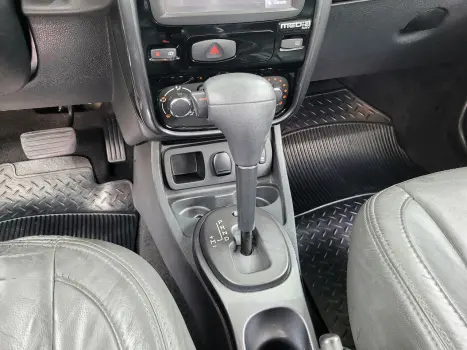 RENAULT Duster 2.0 16V 4P FLEX DYNAMIQUE AUTOM�TICO, Foto 14