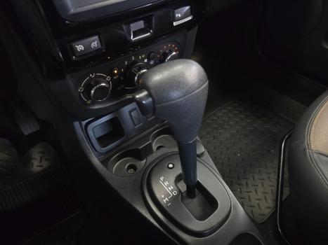 RENAULT Duster 2.0 16V 4P FLEX DYNAMIQUE AUTOM�TICO, Foto 9