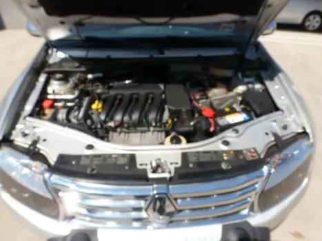 RENAULT Duster 2.0 16V 4P FLEX DYNAMIQUE AUTOM�TICO, Foto 10