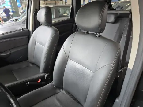 RENAULT Duster 2.0 16V 4P FLEX DYNAMIQUE AUTOM�TICO, Foto 15
