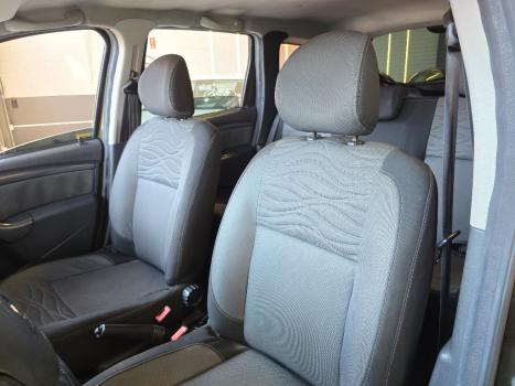 RENAULT Duster 2.0 16V 4P FLEX DYNAMIQUE AUTOM�TICO, Foto 15