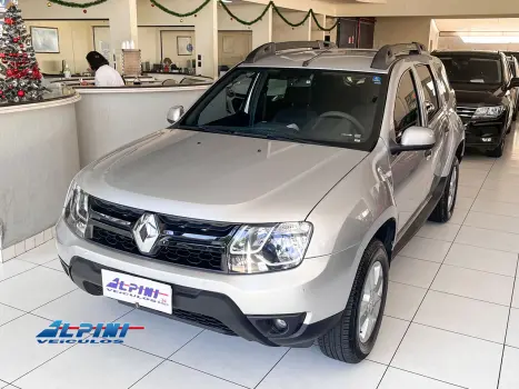 RENAULT Duster , Foto 1