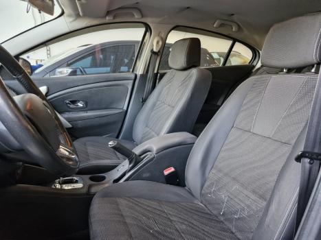 RENAULT Fluence 2.0 16V 4P FLEX DYNAMIQUE AUTOM�TICO, Foto 8