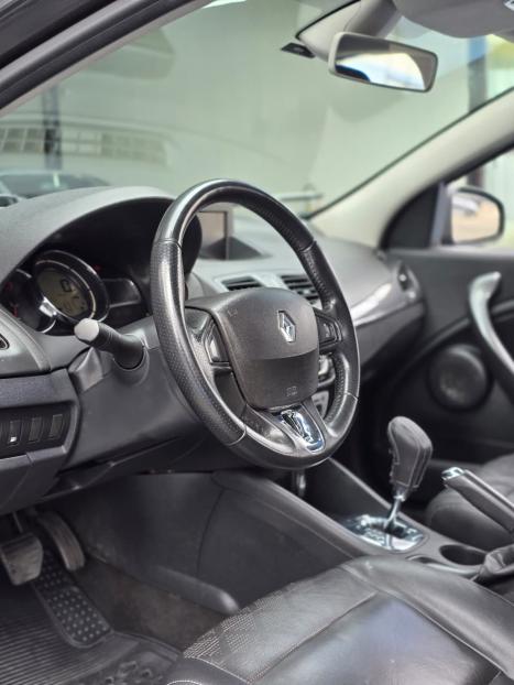 RENAULT Fluence 2.0 16V 4P FLEX DYNAMIQUE PLUS AUTOM�TICO, Foto 9