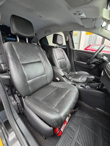 RENAULT Fluence 2.0 16V 4P FLEX DYNAMIQUE PLUS AUTOM�TICO, Foto 12