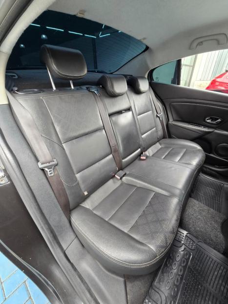 RENAULT Fluence 2.0 16V 4P FLEX DYNAMIQUE PLUS AUTOM�TICO, Foto 13