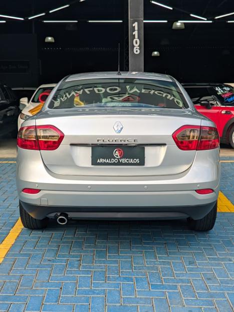 RENAULT Fluence 2.0 16V 4P FLEX DYNAMIQUE AUTOM�TICO, Foto 5