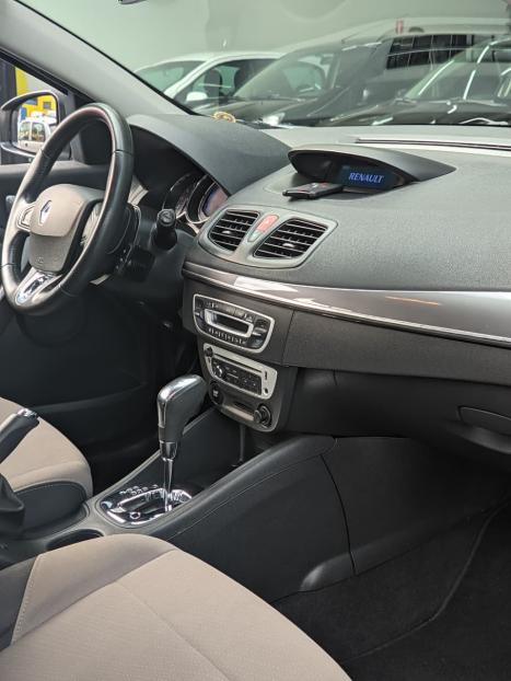 RENAULT Fluence 2.0 16V 4P FLEX DYNAMIQUE AUTOM�TICO, Foto 7