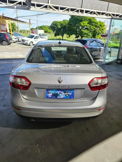 RENAULT Fluence 2.0 16V 4P FLEX PRIVIL�GE AUTOM�TICO, Foto 6