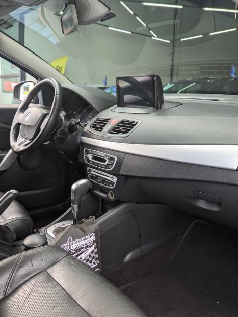 RENAULT Fluence 2.0 16V 4P FLEX DYNAMIQUE AUTOM�TICO, Foto 9