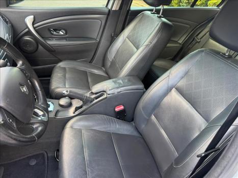 RENAULT Fluence 2.0 16V 4P FLEX DYNAMIQUE AUTOM�TICO, Foto 5