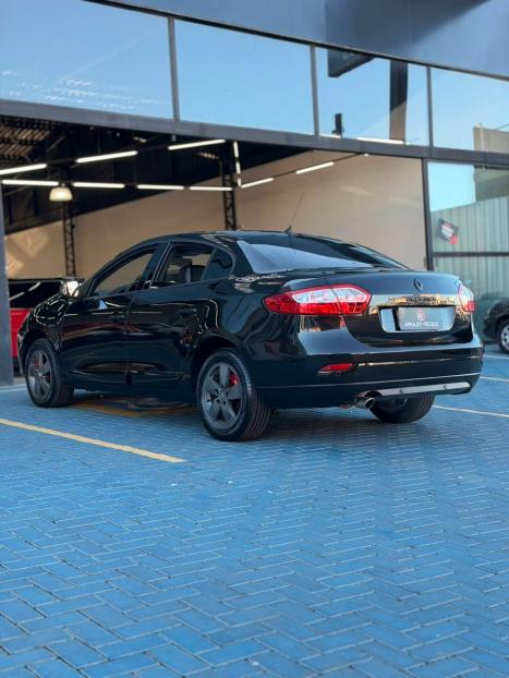 RENAULT Fluence 2.0 16V 4P FLEX DYNAMIQUE AUTOM�TICO, Foto 6