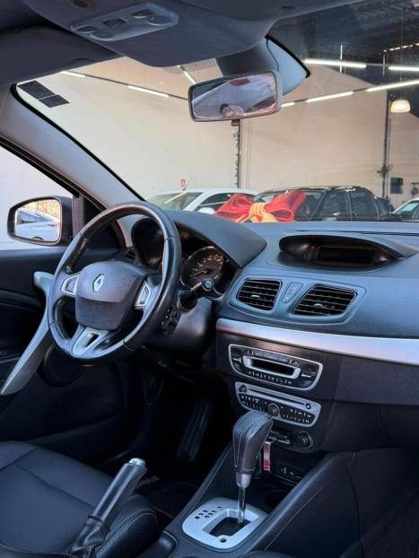 RENAULT Fluence 2.0 16V 4P FLEX DYNAMIQUE AUTOM�TICO, Foto 9