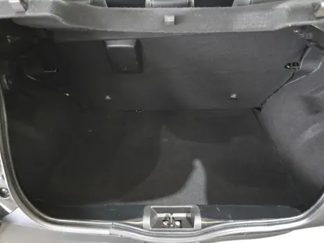 RENAULT Kwid 1.0 12V 4P SCE FLEX OUTSIDER, Foto 17 RENAULT Kwid 1.0 12V 4P SCE FLEX OUTSIDER, Foto 17