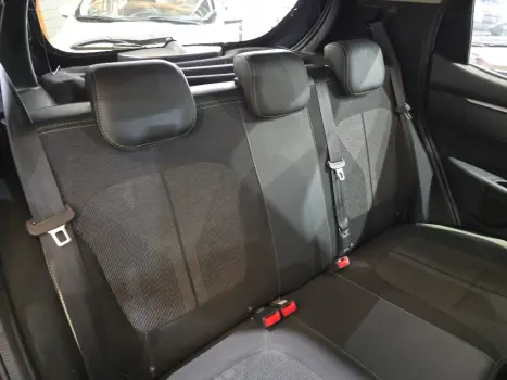 RENAULT Kwid 1.0 12V 4P SCE FLEX OUTSIDER, Foto 16