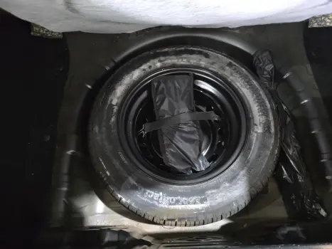 RENAULT Kwid 1.0 12V 4P SCE FLEX OUTSIDER, Foto 18