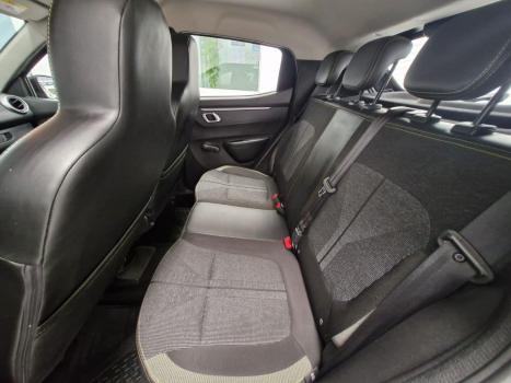 RENAULT Kwid 1.0 12V 4P SCE FLEX OUTSIDER, Foto 12