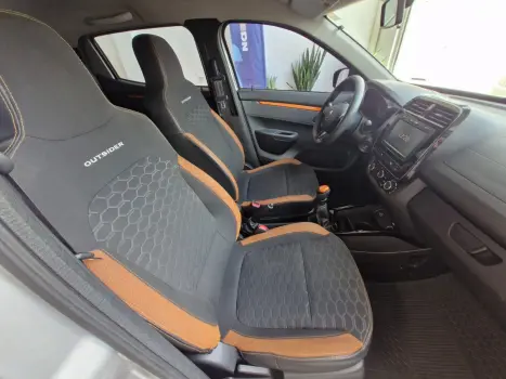 RENAULT Kwid 1.0 12V 4P SCE FLEX OUTSIDER, Foto 17