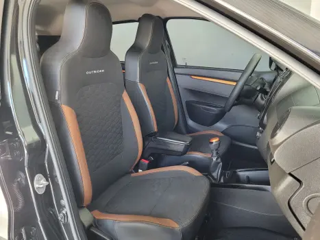 RENAULT Kwid 1.0 12V 4P SCE FLEX OUTSIDER, Foto 6