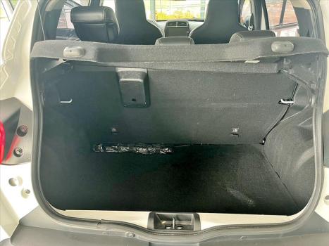 RENAULT Kwid 1.0 12V 4P SCE FLEX OUTSIDER, Foto 13