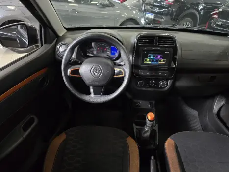 RENAULT Kwid 1.0 12V 4P SCE FLEX OUTSIDER, Foto 10