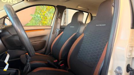 RENAULT Kwid 1.0 12V 4P SCE FLEX OUTSIDER, Foto 8