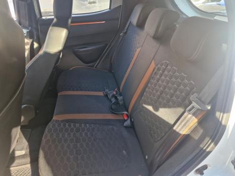 RENAULT Kwid 1.0 12V 4P SCE FLEX OUTSIDER, Foto 4