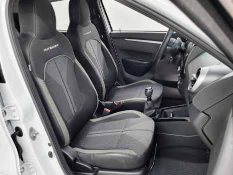 RENAULT Kwid 1.0 12V 4P SCE FLEX OUTSIDER, Foto 8