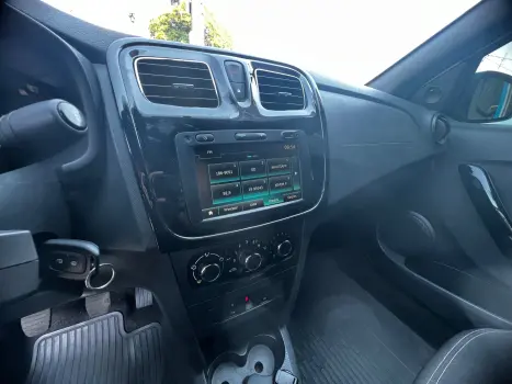 RENAULT Logan 1.0 12V 4P FLEX SCE ZEN, Foto 11