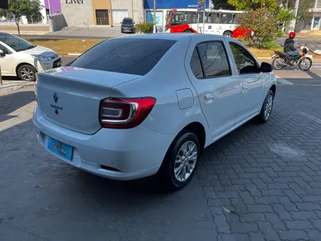 RENAULT Logan 1.0 12V 4P FLEX SCE ZEN, Foto 6