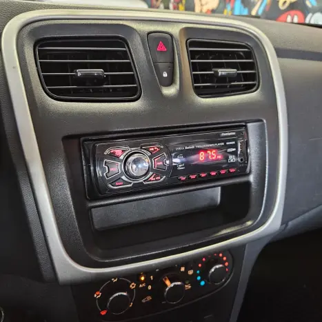 RENAULT Logan 1.0 12V 4P FLEX SCE AUTHENTIQUE, Foto 17