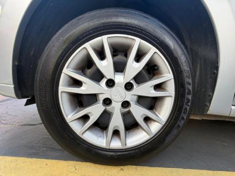 RENAULT Logan 1.0 12V 4P FLEX SCE ZEN, Foto 17